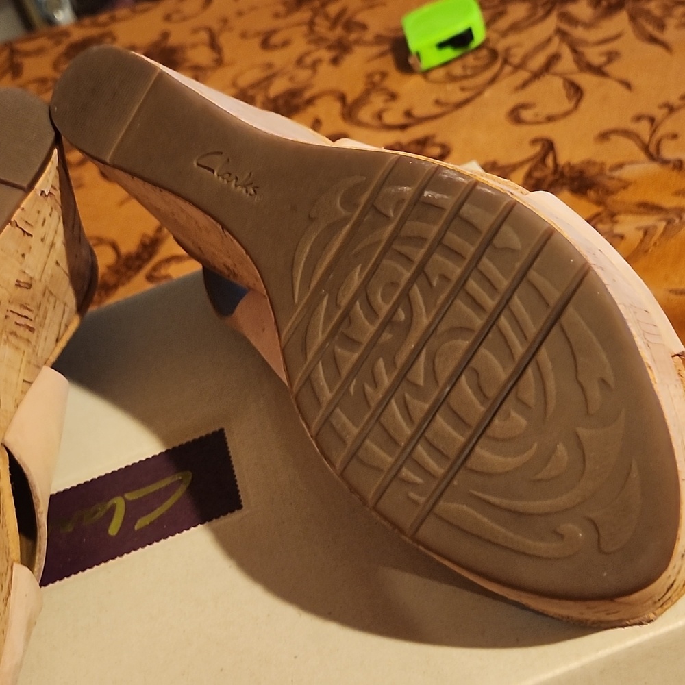 Clark's 3" Heels - Picture 6 of 7